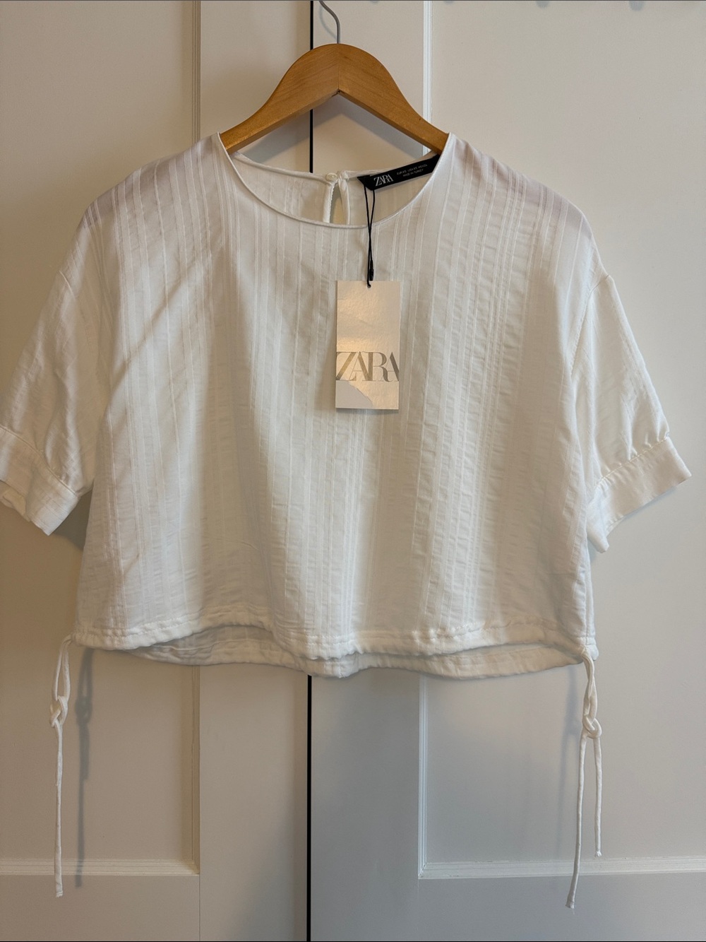 Zara NWT White Textured Boxy Crop Blouse | Side Tie Detail | Small